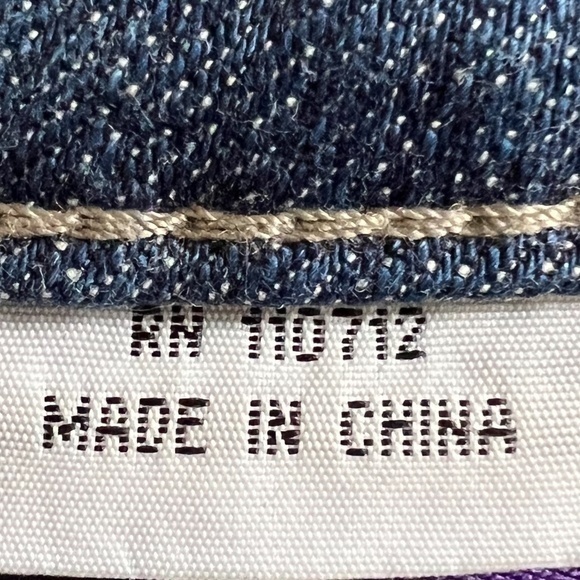 Vigoss Distressed Embellished Jean Capris Sz.‎ 0 - Picture 15 of 15